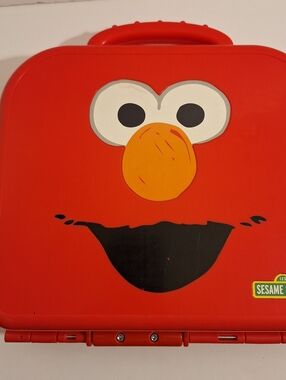 Sesame Street Elmos On The Go Alphabet